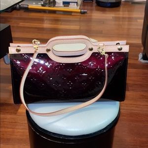 Louis Vuitton purse/crossbody